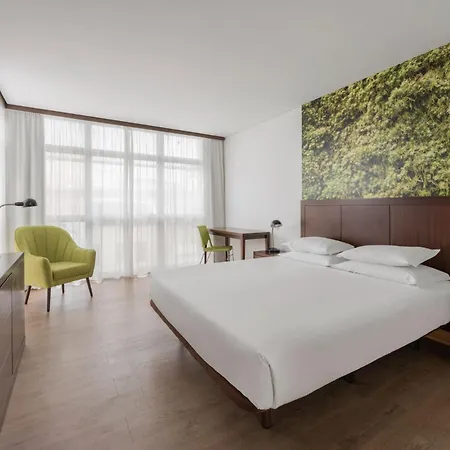 Neat Avenida 3* Ponta Delgada