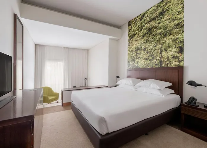 Neat Avenida Ponta Delgada