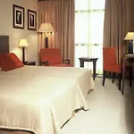 Neat Avenida 3*
