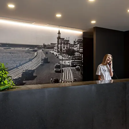 Neat Avenida Szálloda 3*