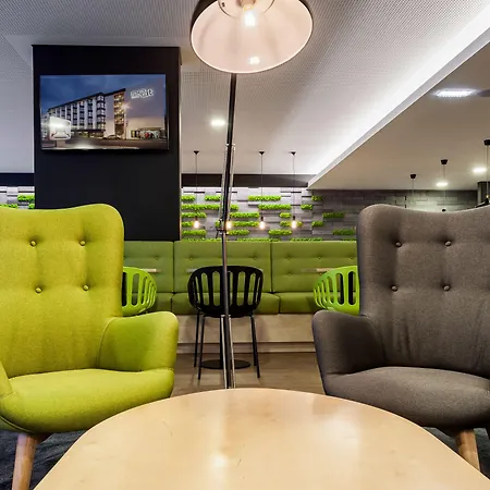 Neat Avenida Ponta Delgada (Sao Miguel)