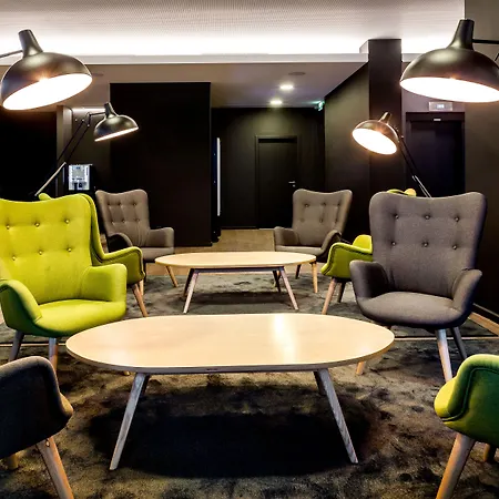 Neat Avenida Ponta Delgada (Sao Miguel)