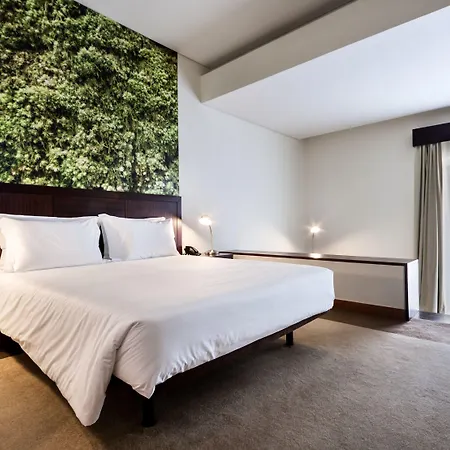 Szálloda Neat Avenida 3*