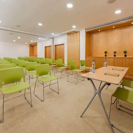 Neat Avenida ホテル 3*