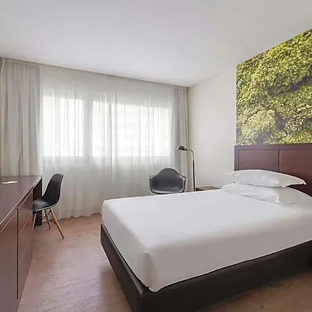 Szálloda Neat Avenida 3*