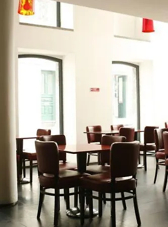 Szálloda Neat Avenida 3*