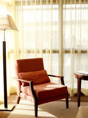 Neat Avenida 3*