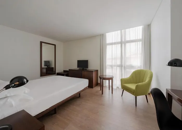 Hotel Neat Avenida Ponta Delgada