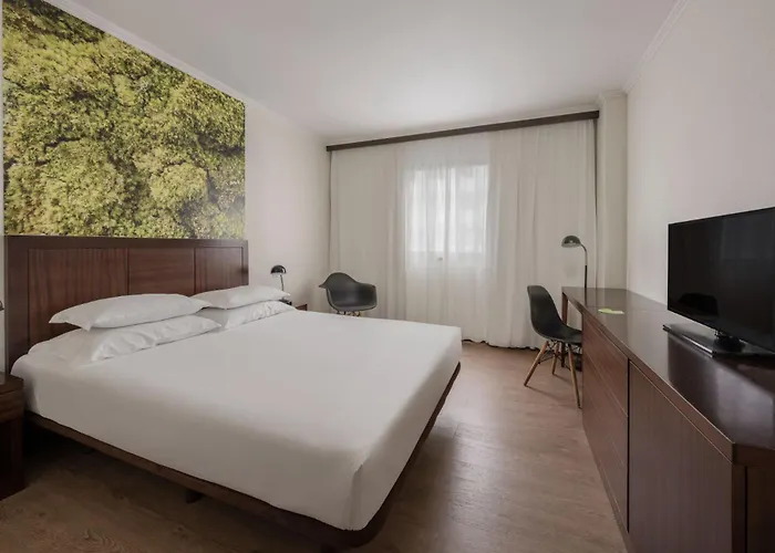 Hotel Neat Avenida 3*