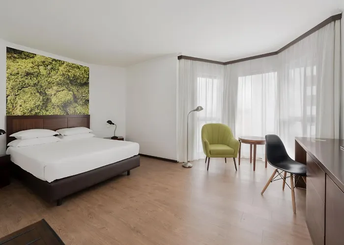 Neat Avenida 3* Ponta Delgada