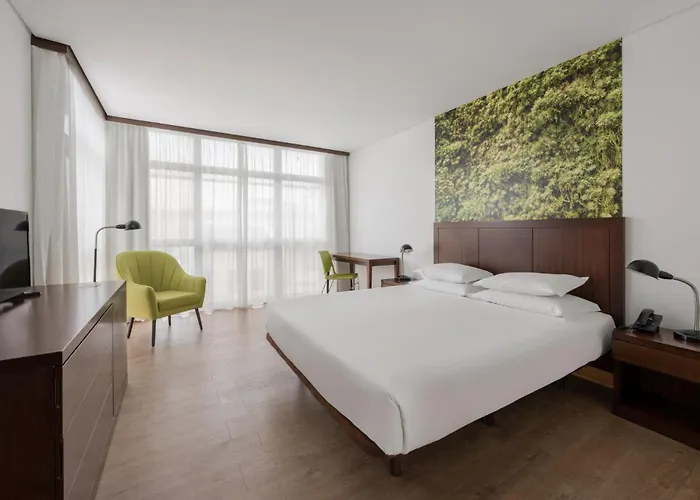 Neat Avenida 3* Ponta Delgada