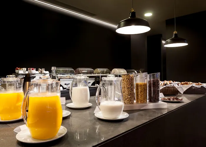 Neat Avenida Ponta Delgada (Sao Miguel)