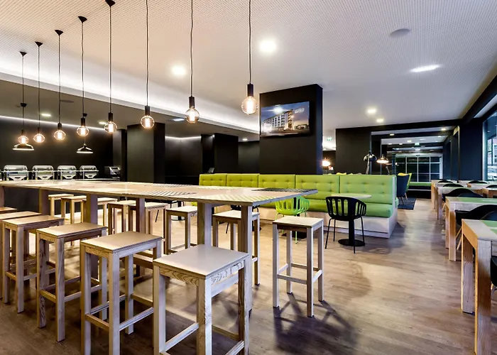 Hotel Neat Avenida 3*