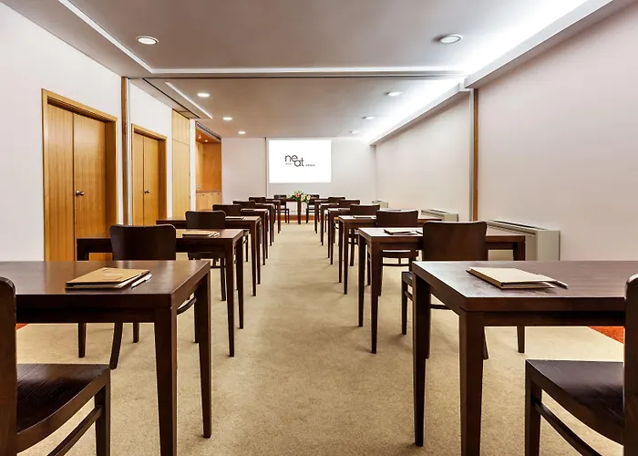 Neat Avenida ホテル ポンタ・デルガダ