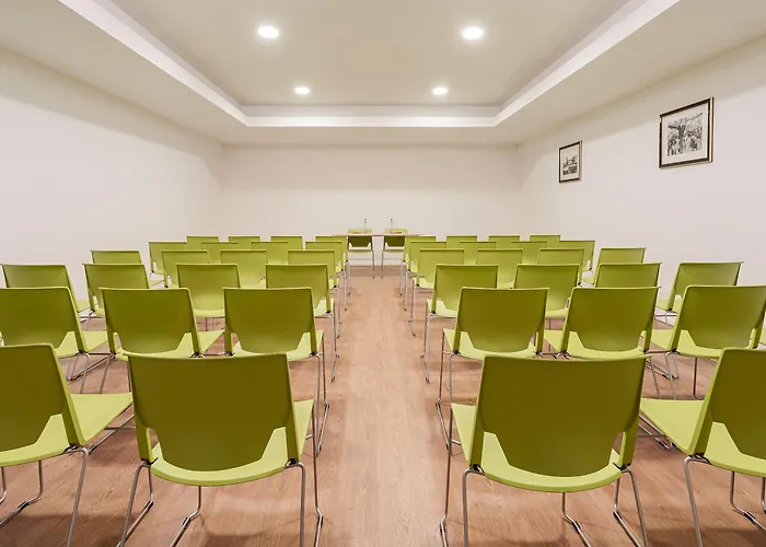 Neat Avenida ホテル ポンタ・デルガダ