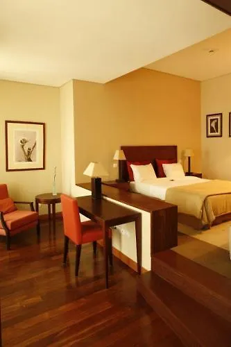 Hotel Neat Avenida Ponta Delgada (Sao Miguel)