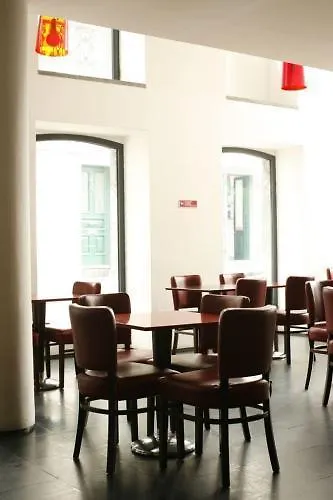 Hotel Neat Avenida 3*